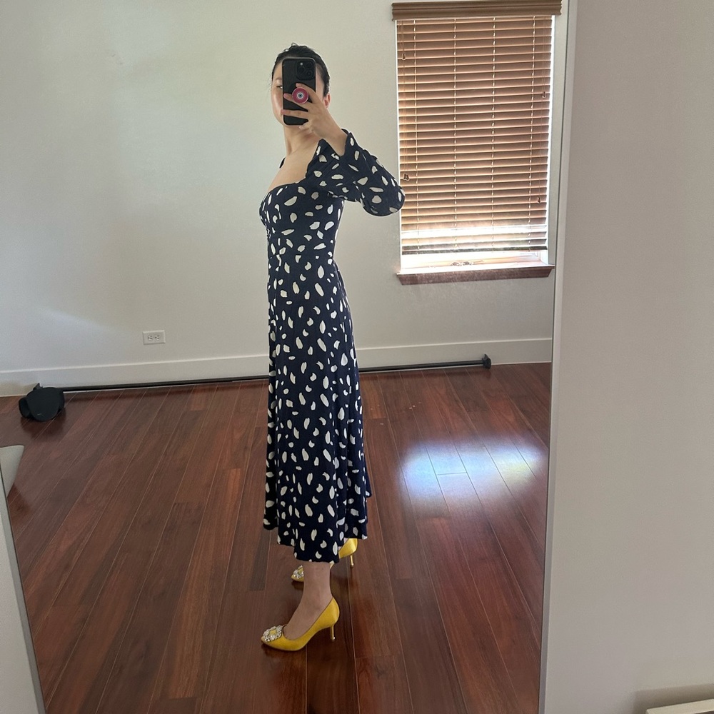 Reformation slit midi dress in an excellent condition